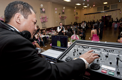 Wedding guests enjoying a DJ Filipino event